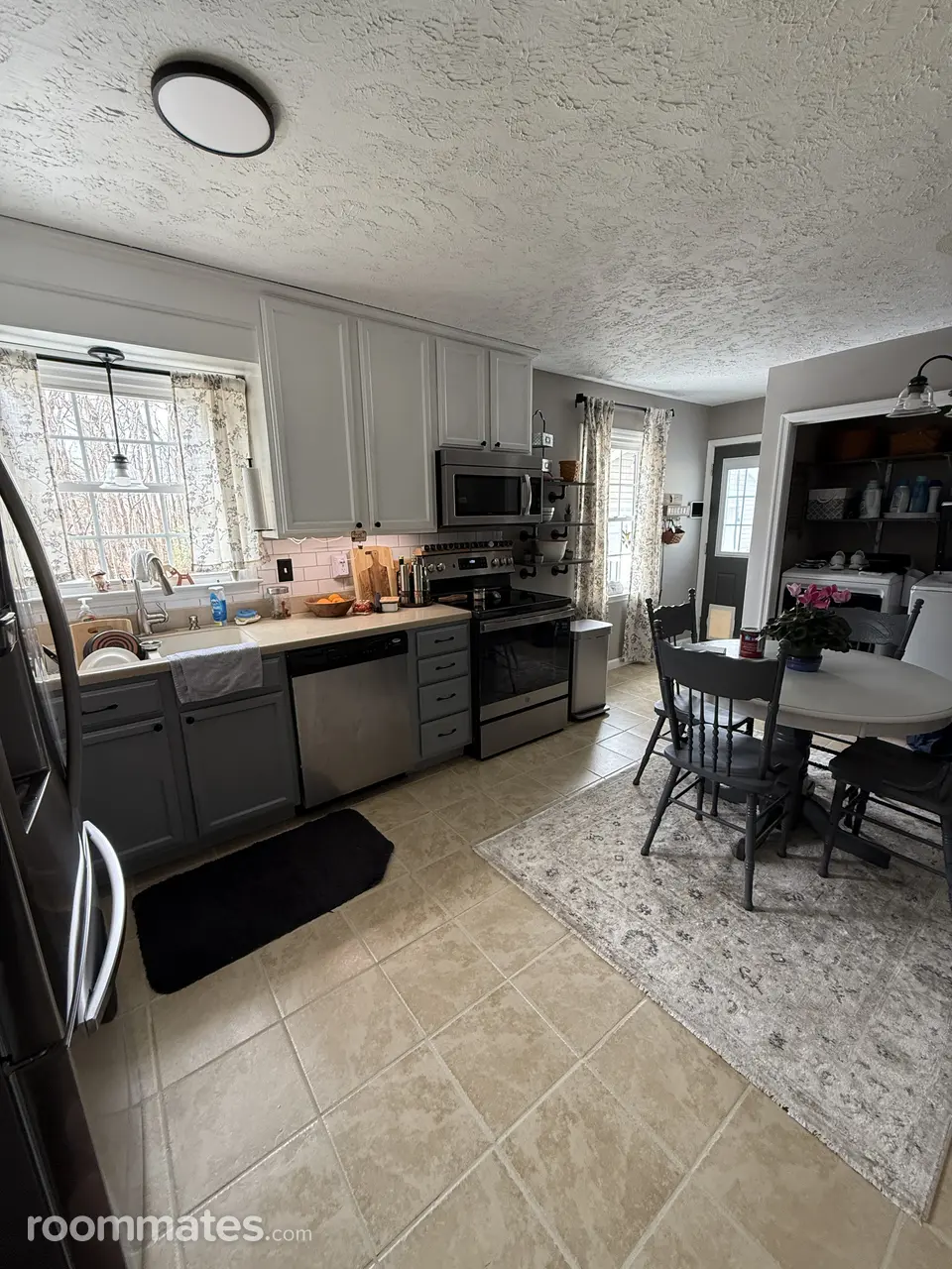 Profile photo 10 of 10