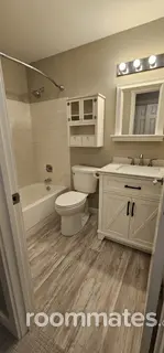 Room for rent in Renton, WA $950, condo