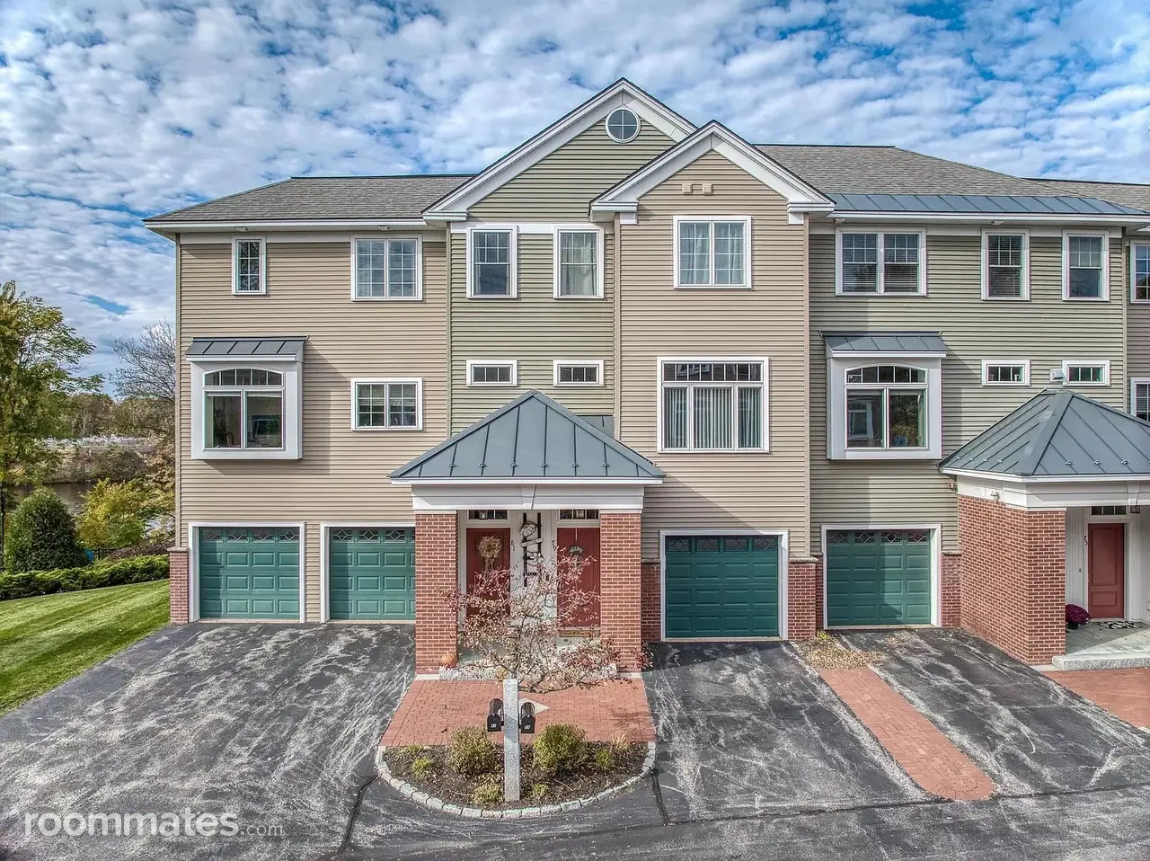 Profile photo 1 of 11