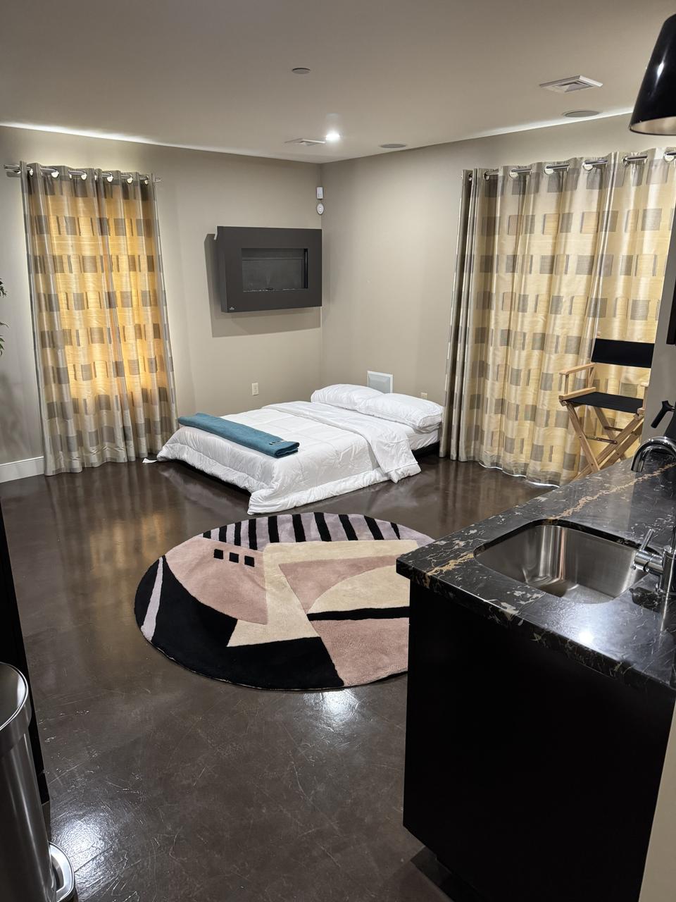 Profile photo 2 of 10