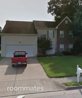 Room for rent in Hampton, VA $900, house