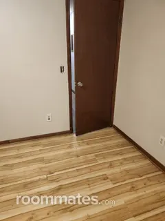 Room for rent in Jacksonville, FL $725, house