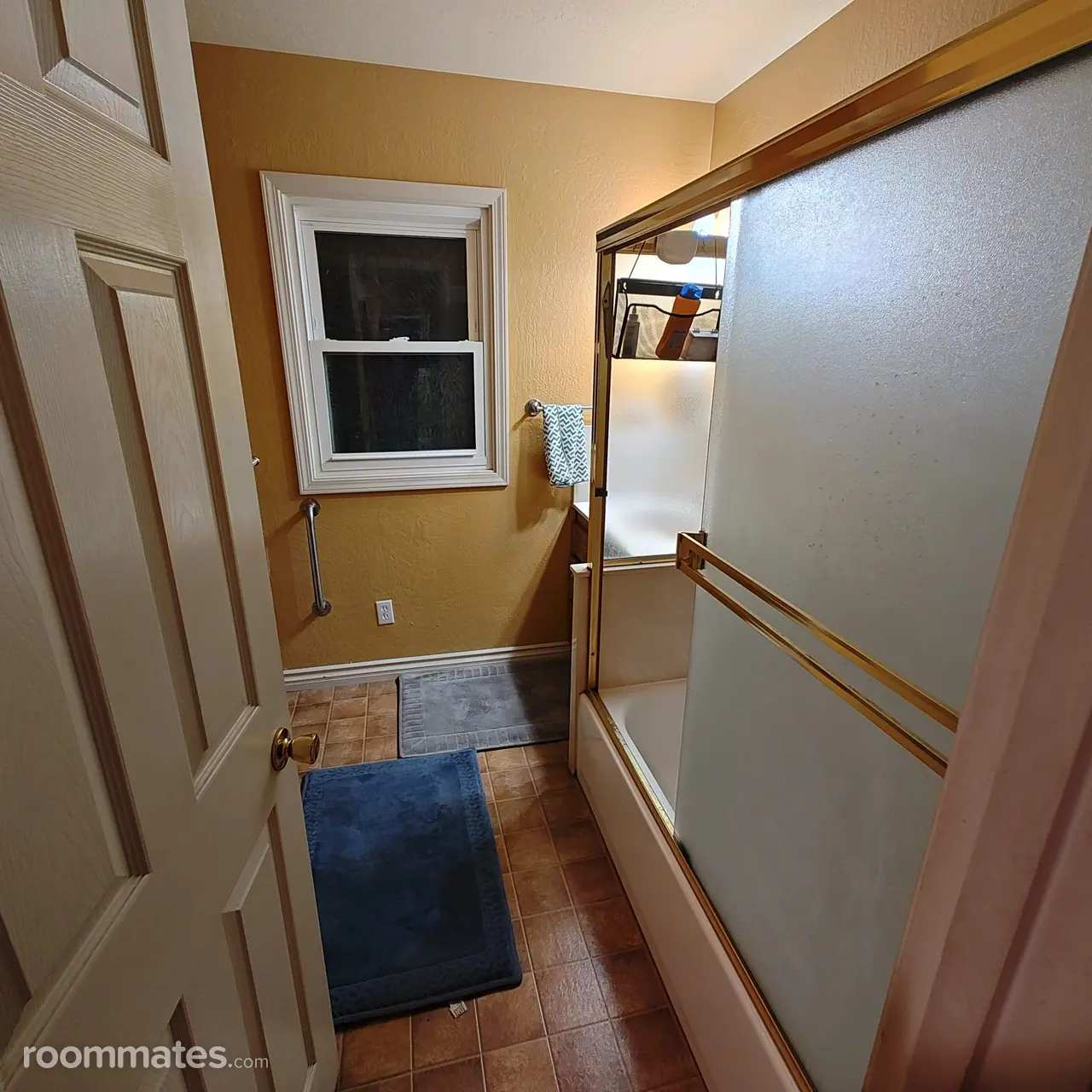 Profile photo 3 of 6