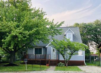 Room for rent in Lansing, MI $900, house