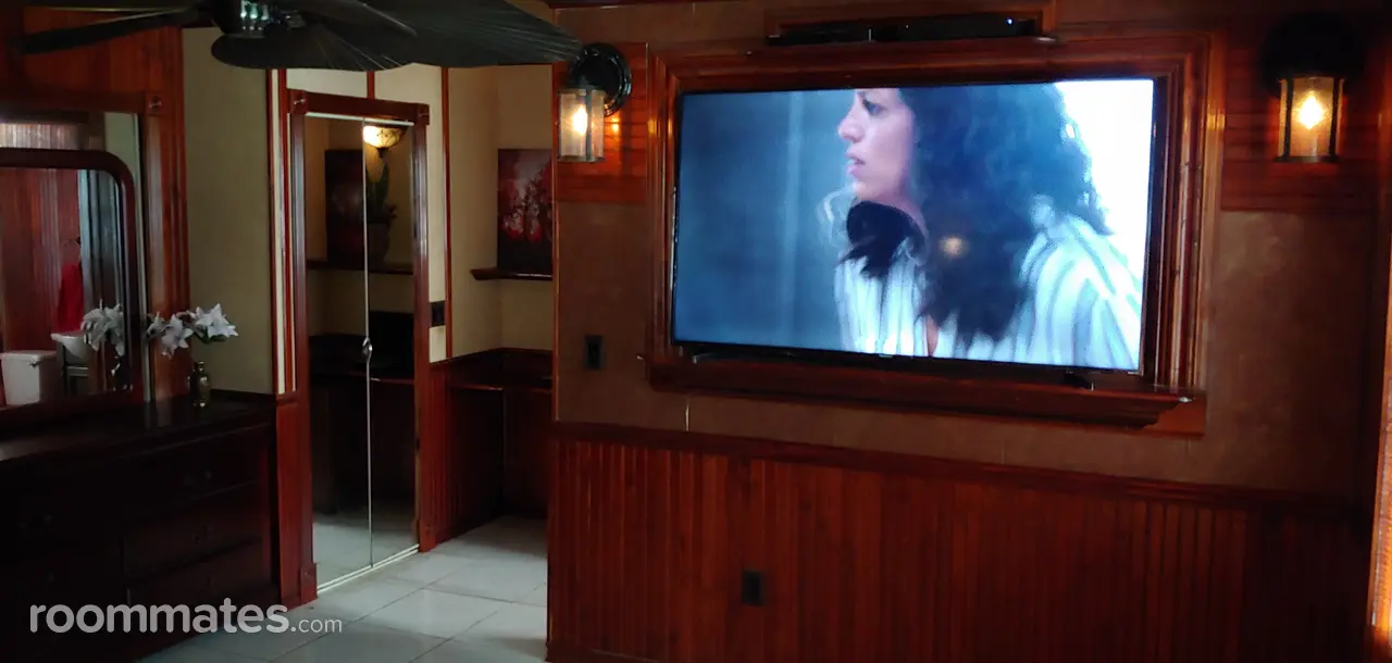 Profile photo 3 of 11