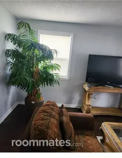 Room for rent in Jacksonville, FL $750, house