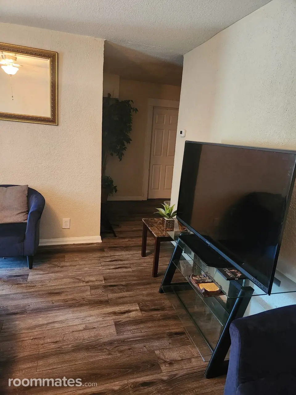 Profile photo 7 of 21