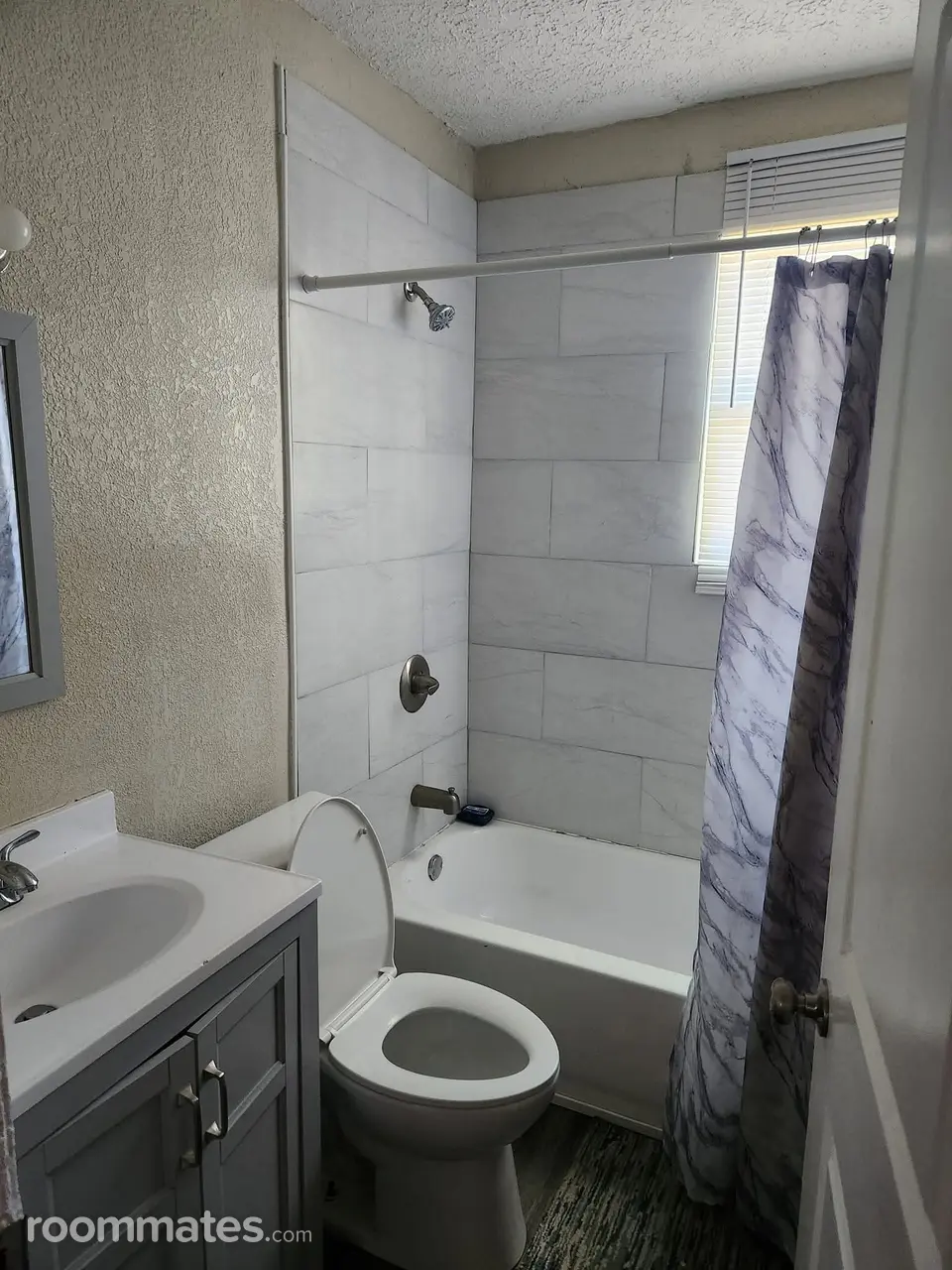 Profile photo 16 of 21