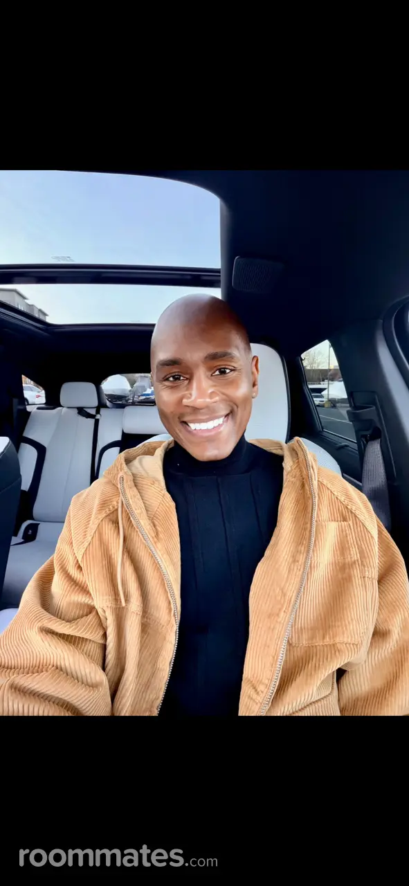 Profile photo 5 of 6