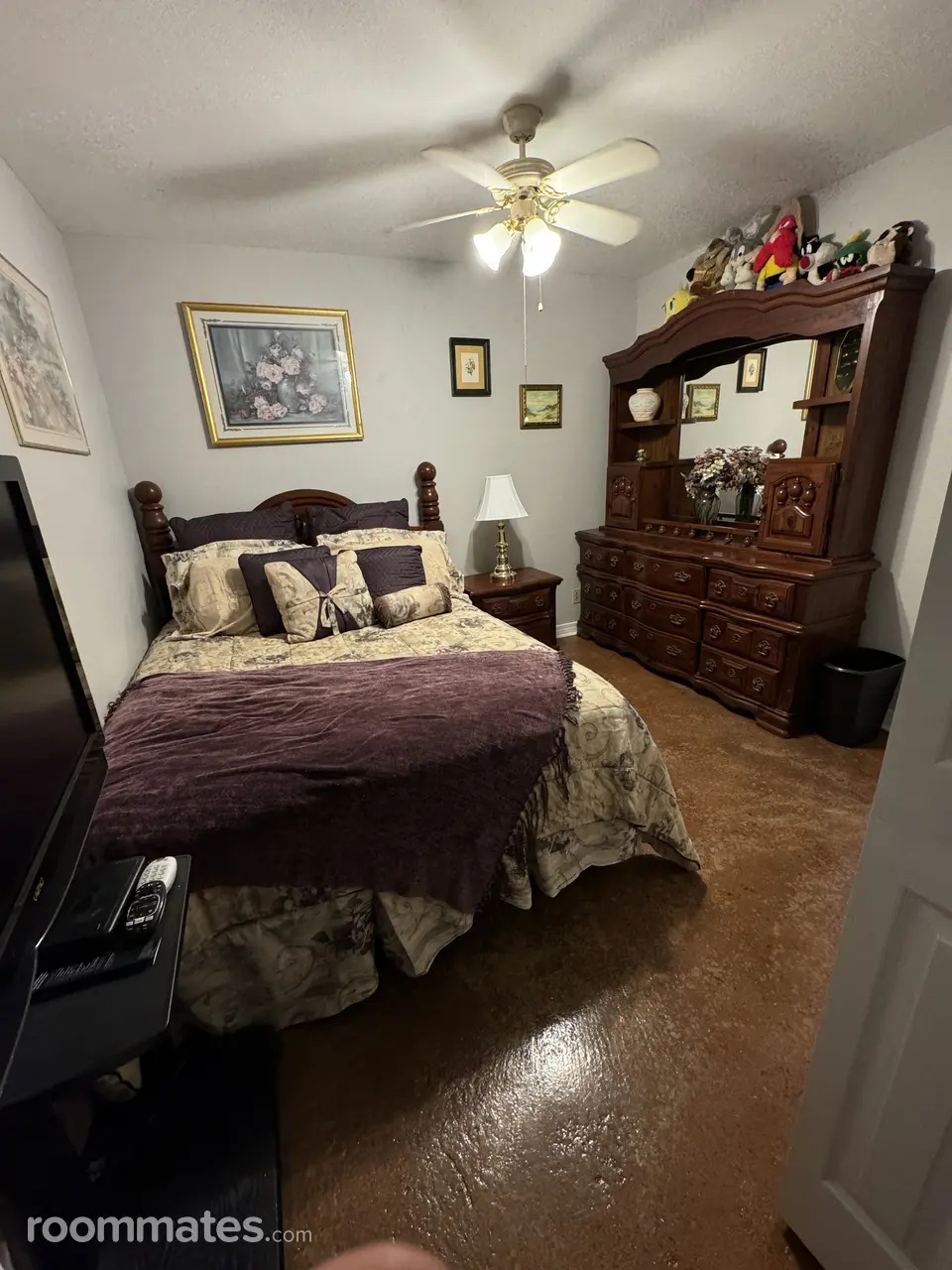 Profile photo 4 of 10