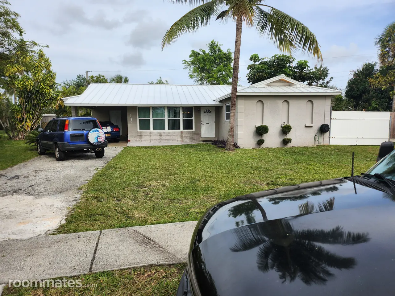 Profile photo 1 of 2