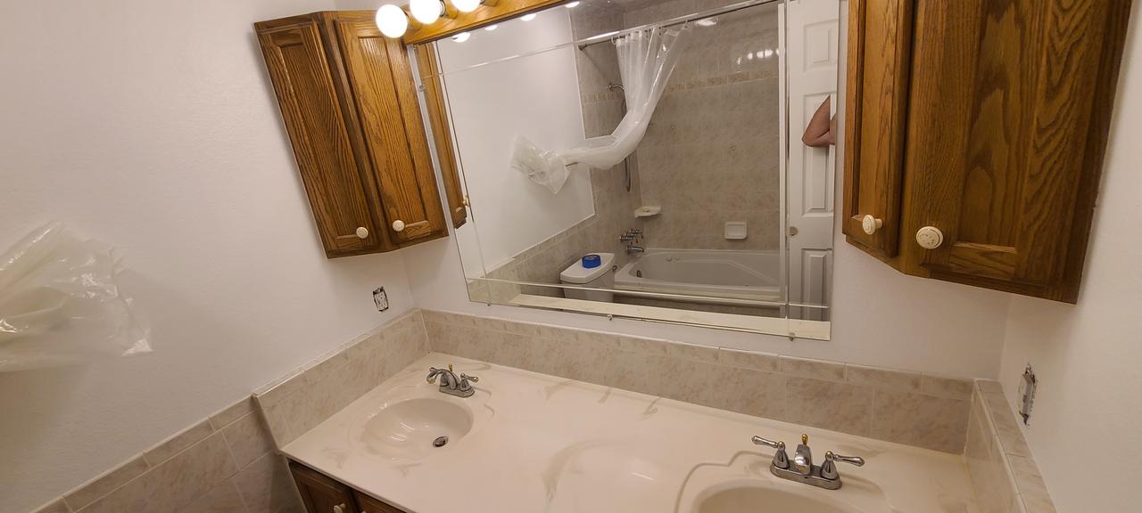 Profile photo 4 of 5