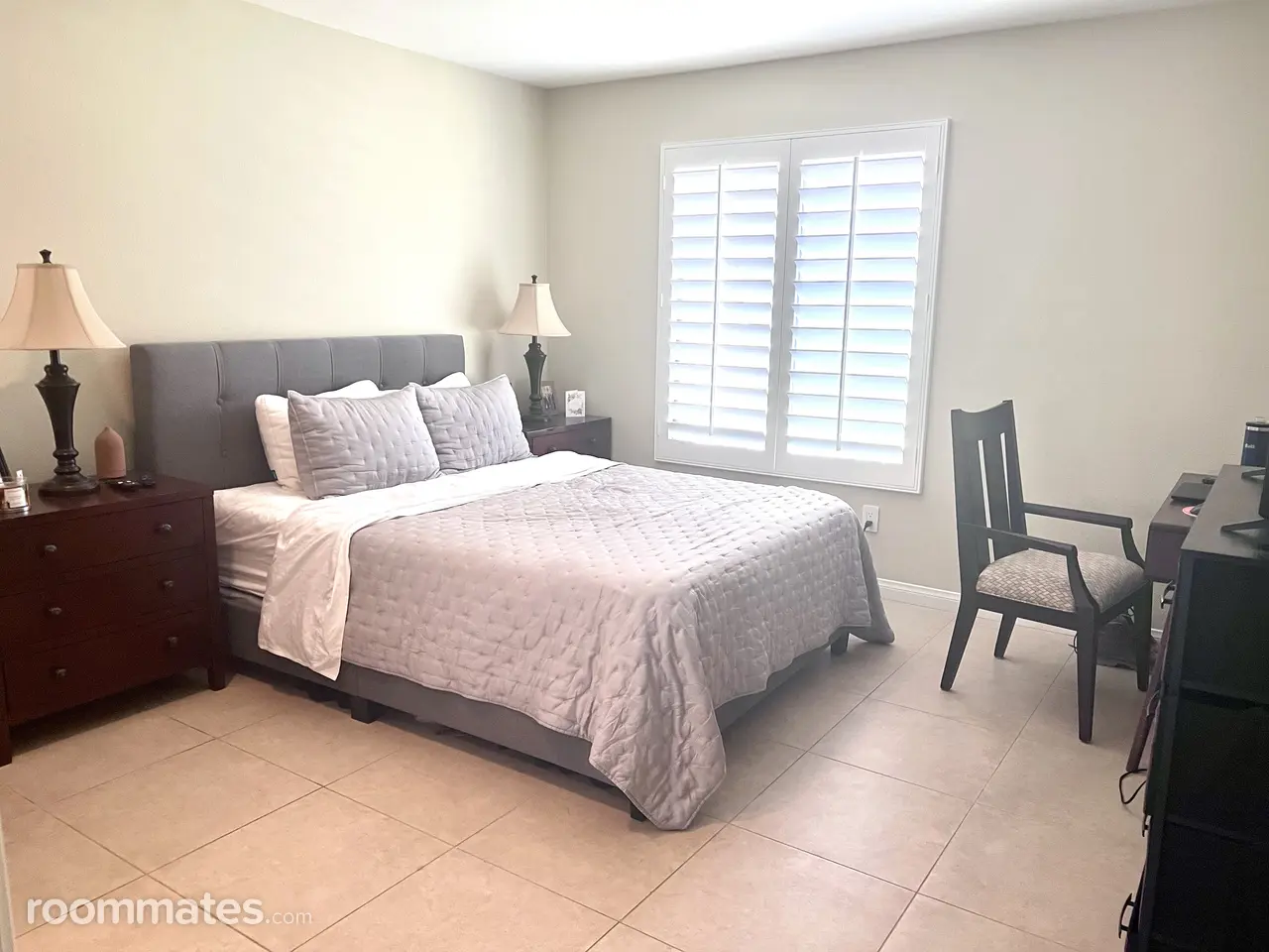 Profile photo 4 of 11