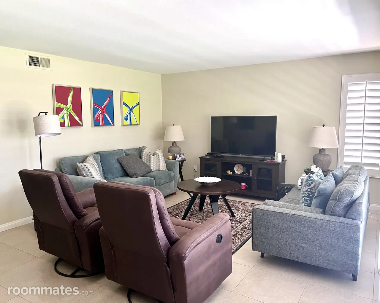 Profile photo 8 of 11