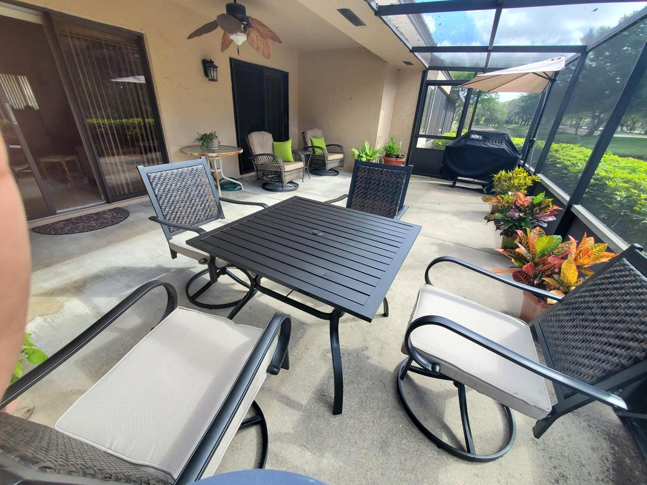 Profile photo 14 of 18