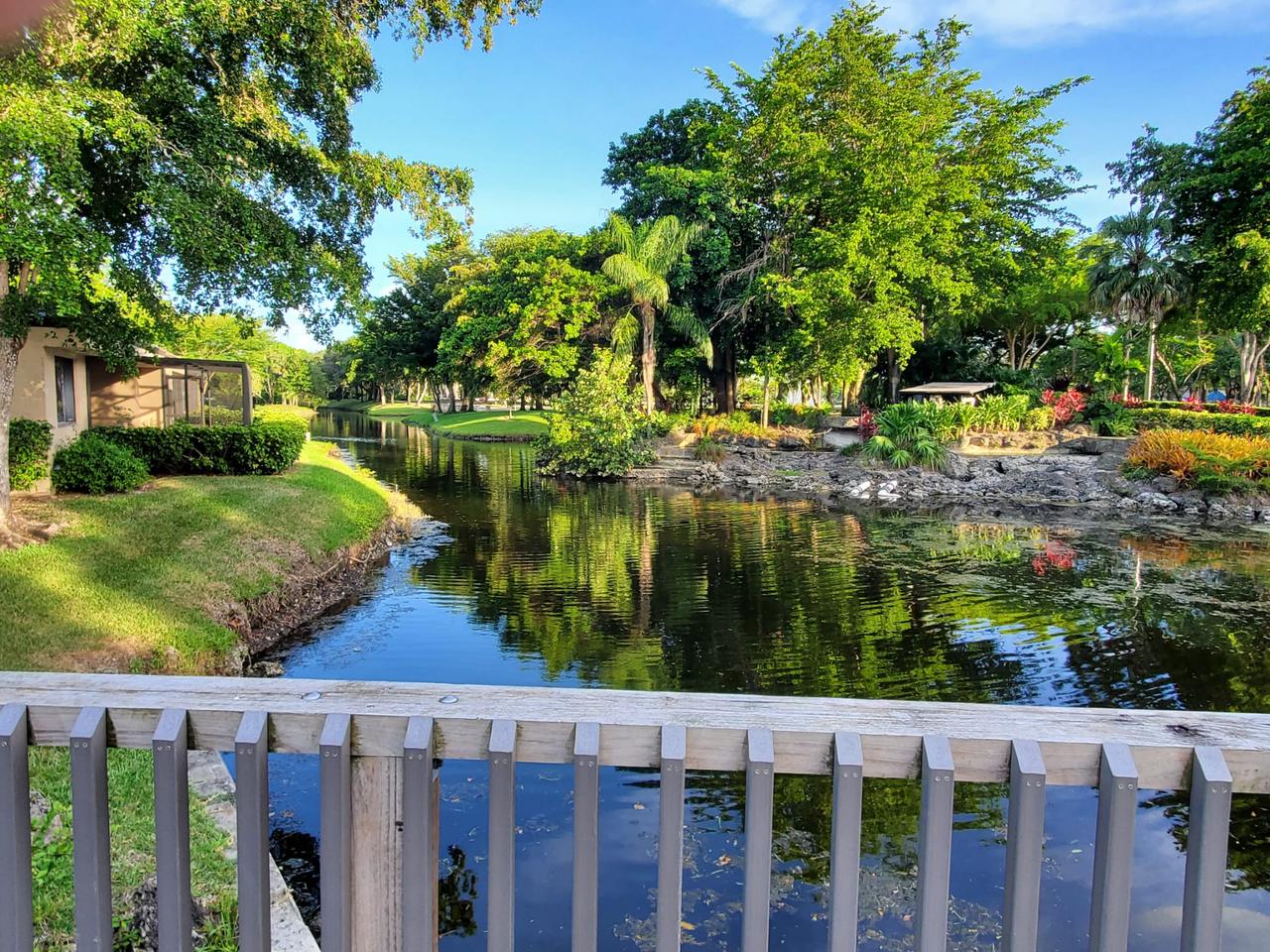 Profile photo 11 of 18