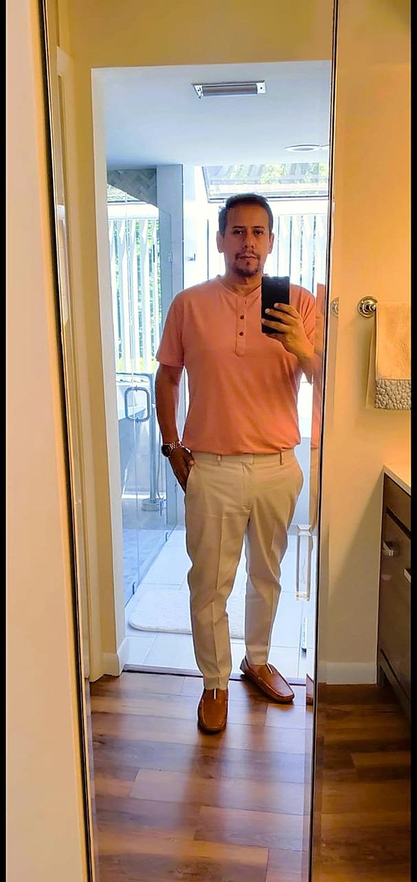 Profile photo 18 of 18