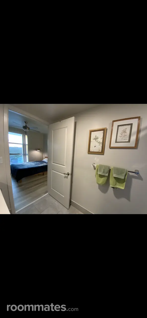 Profile photo 8 of 11