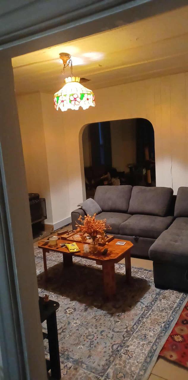 Profile photo 7 of 12