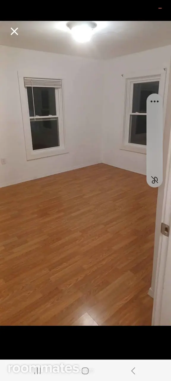 Profile photo 3 of 12