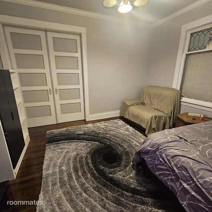 Room for rent in Bensenville, IL $1200, house