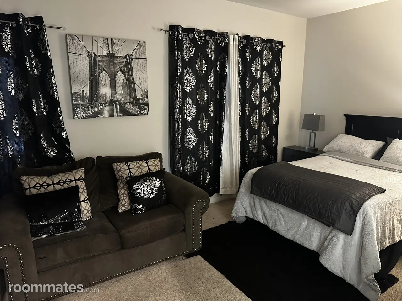 Profile photo 3 of 9