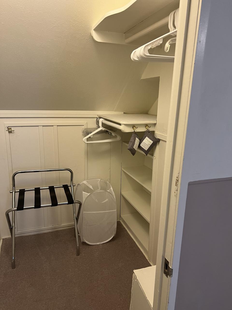 Profile photo 7 of 11