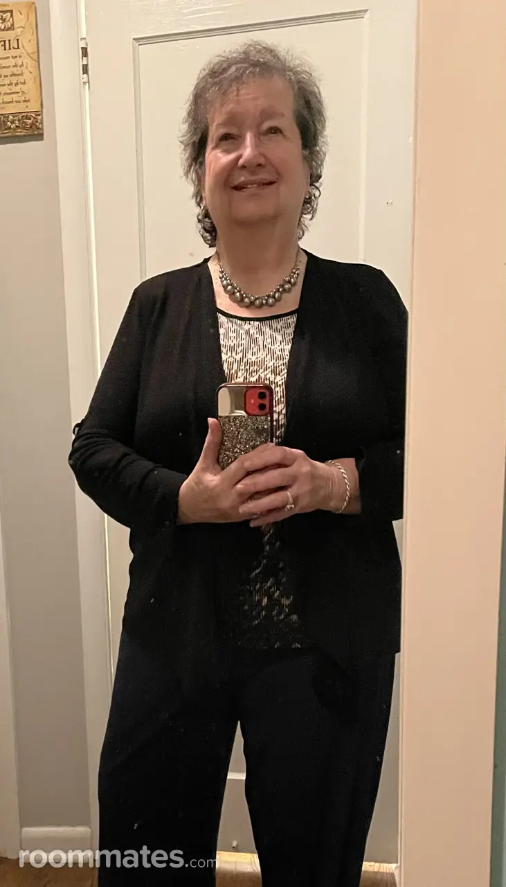 Profile photo 5 of 8