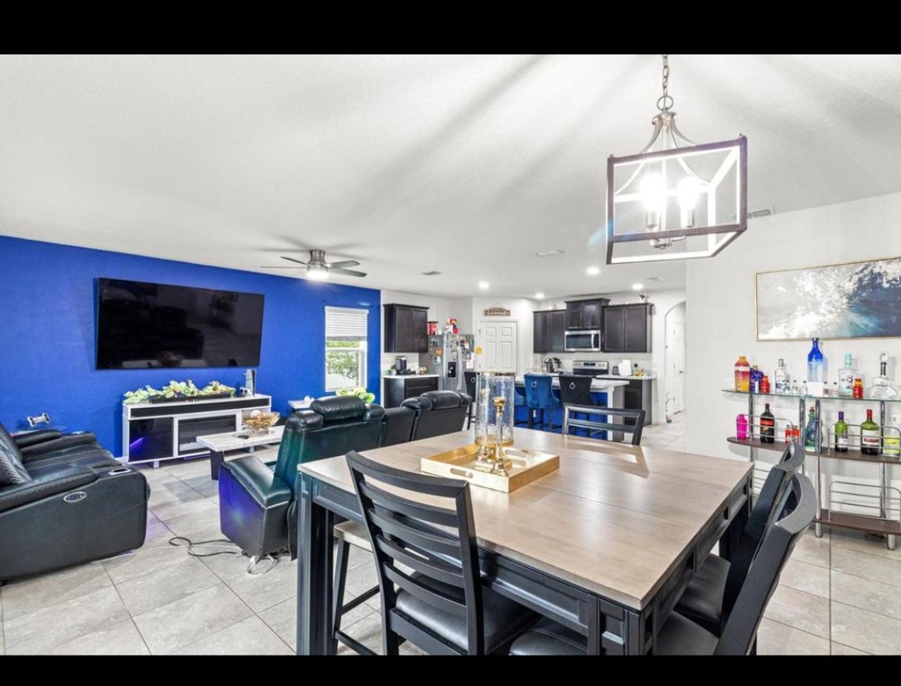 Profile photo 2 of 5