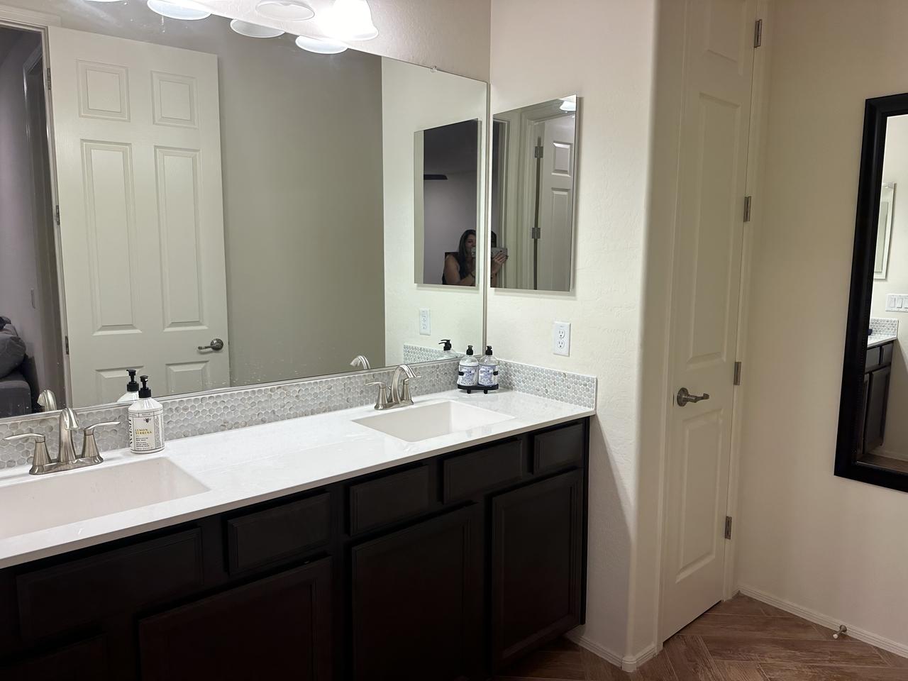 Profile photo 10 of 11