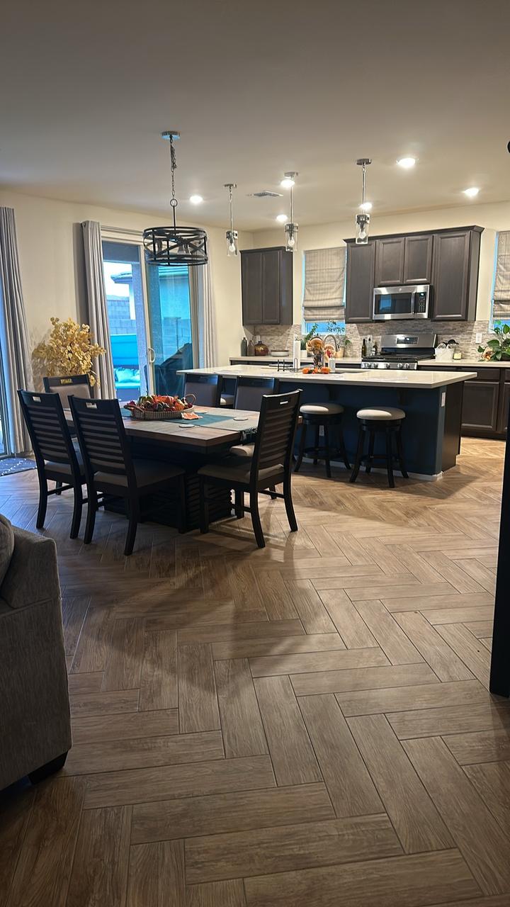 Profile photo 7 of 11