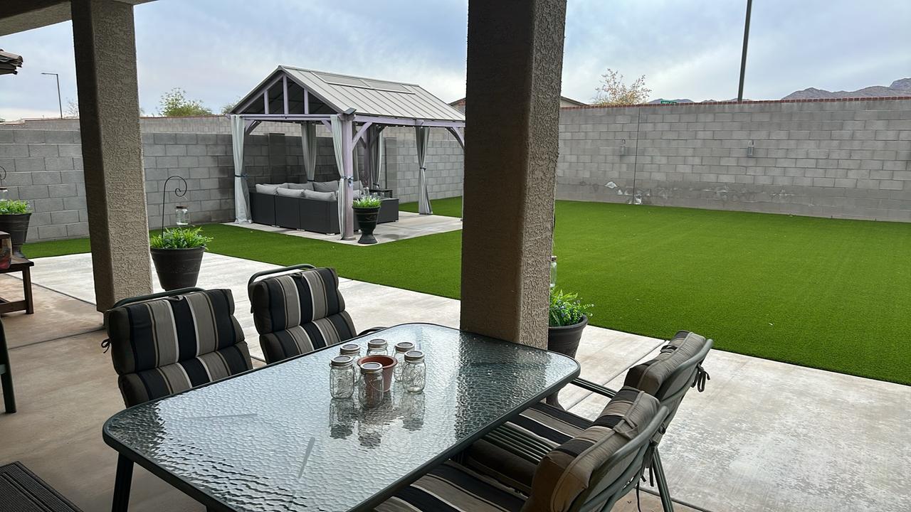 Profile photo 9 of 11