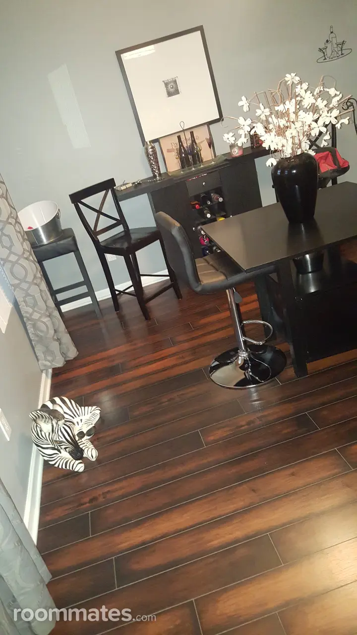 Profile photo 8 of 11