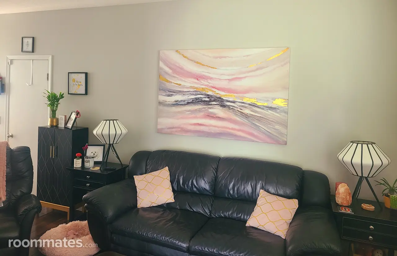 Profile photo 7 of 11