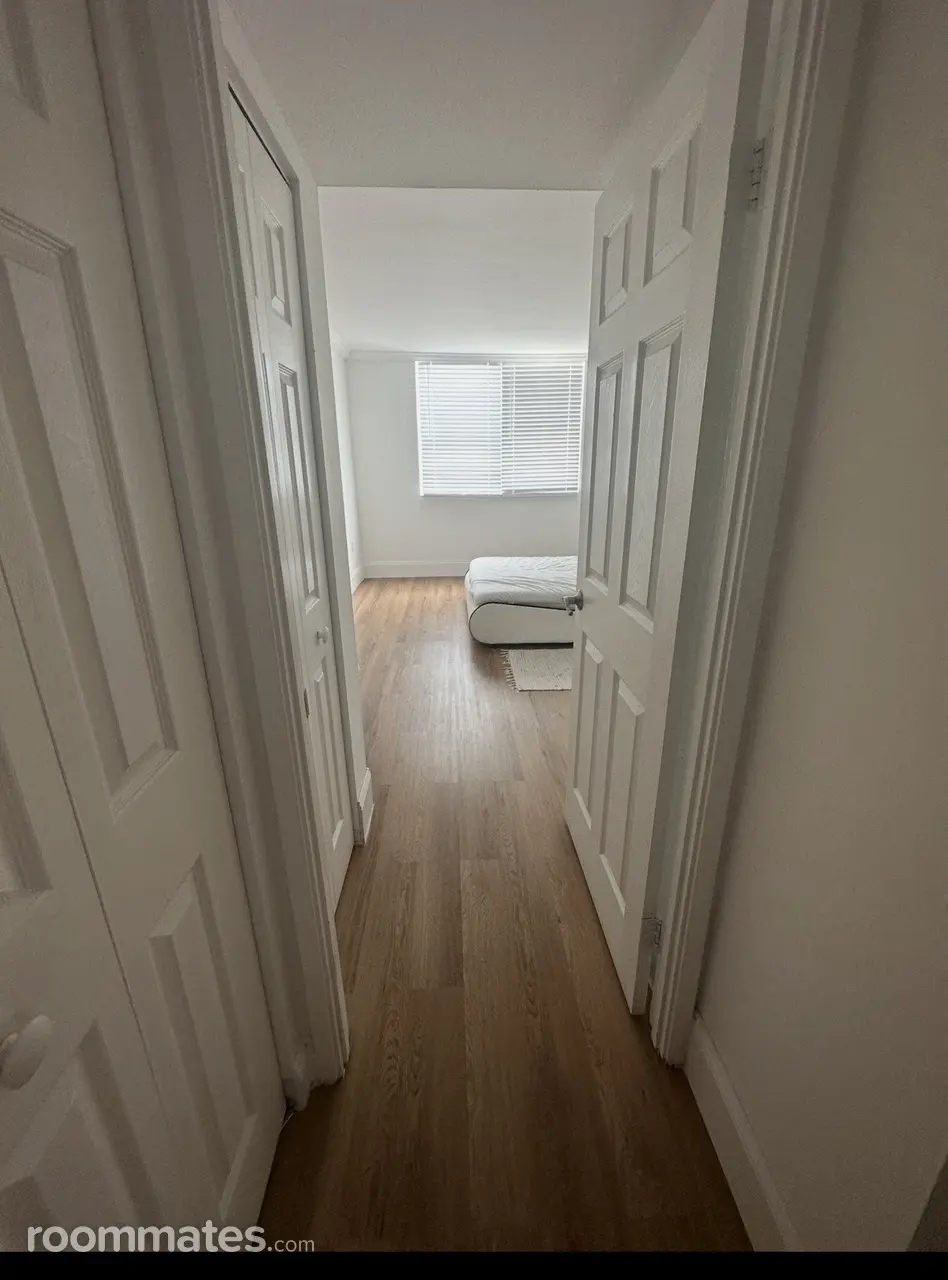 Profile photo 8 of 10