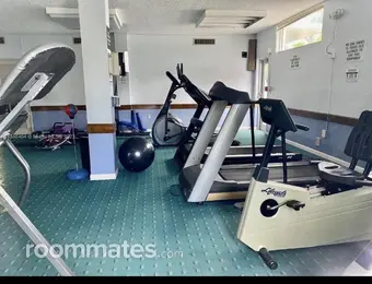 Room for rent in North Miami Beach, FL $1350, apartment