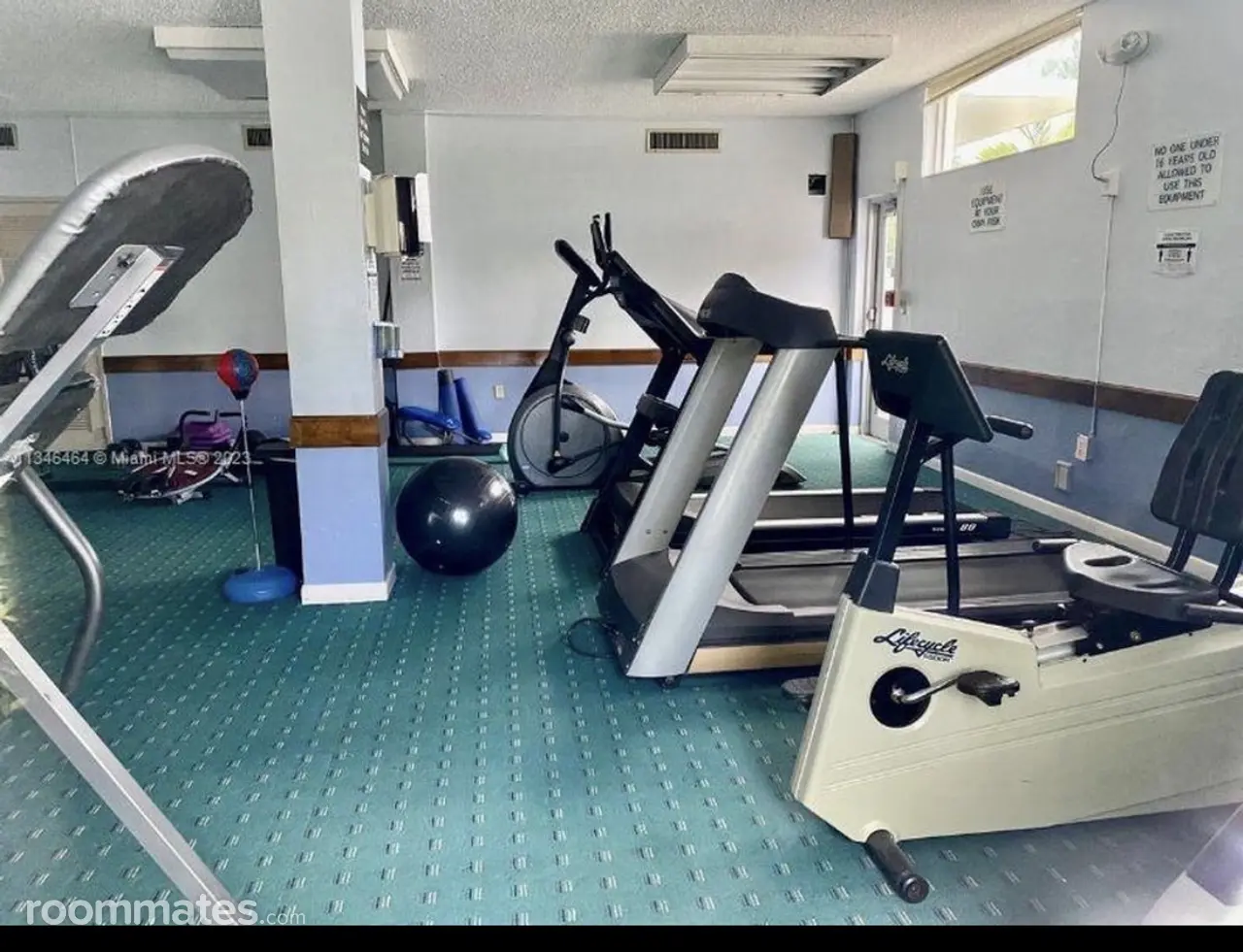 Profile photo 9 of 10