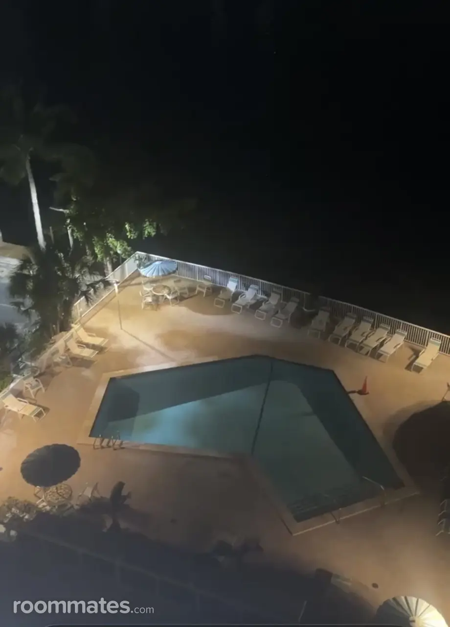 Profile photo 4 of 10