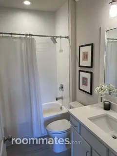 Room for rent in Nashville, TN $1800, house