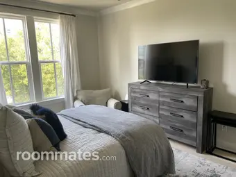 Room for rent in Nashville, TN $1800, house