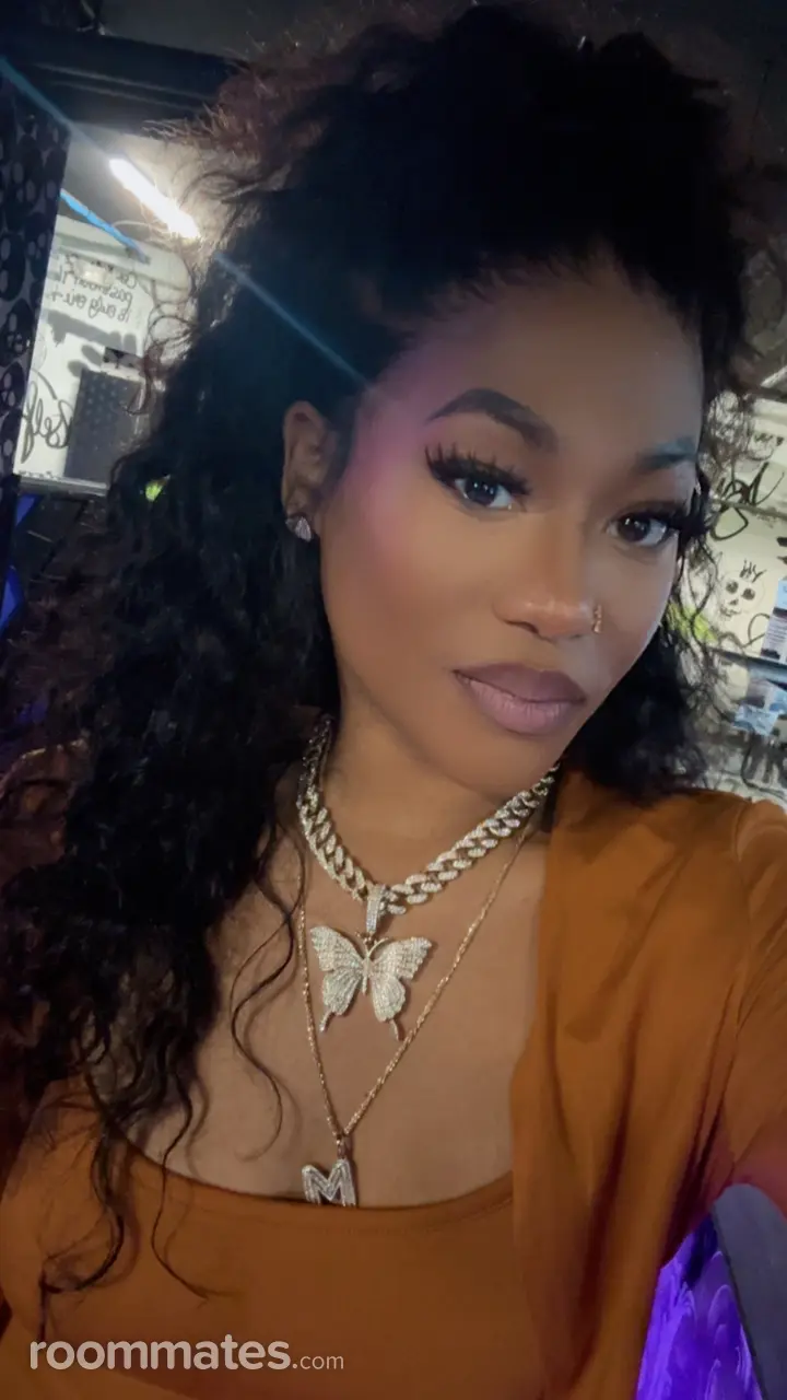 Profile photo 10 of 10