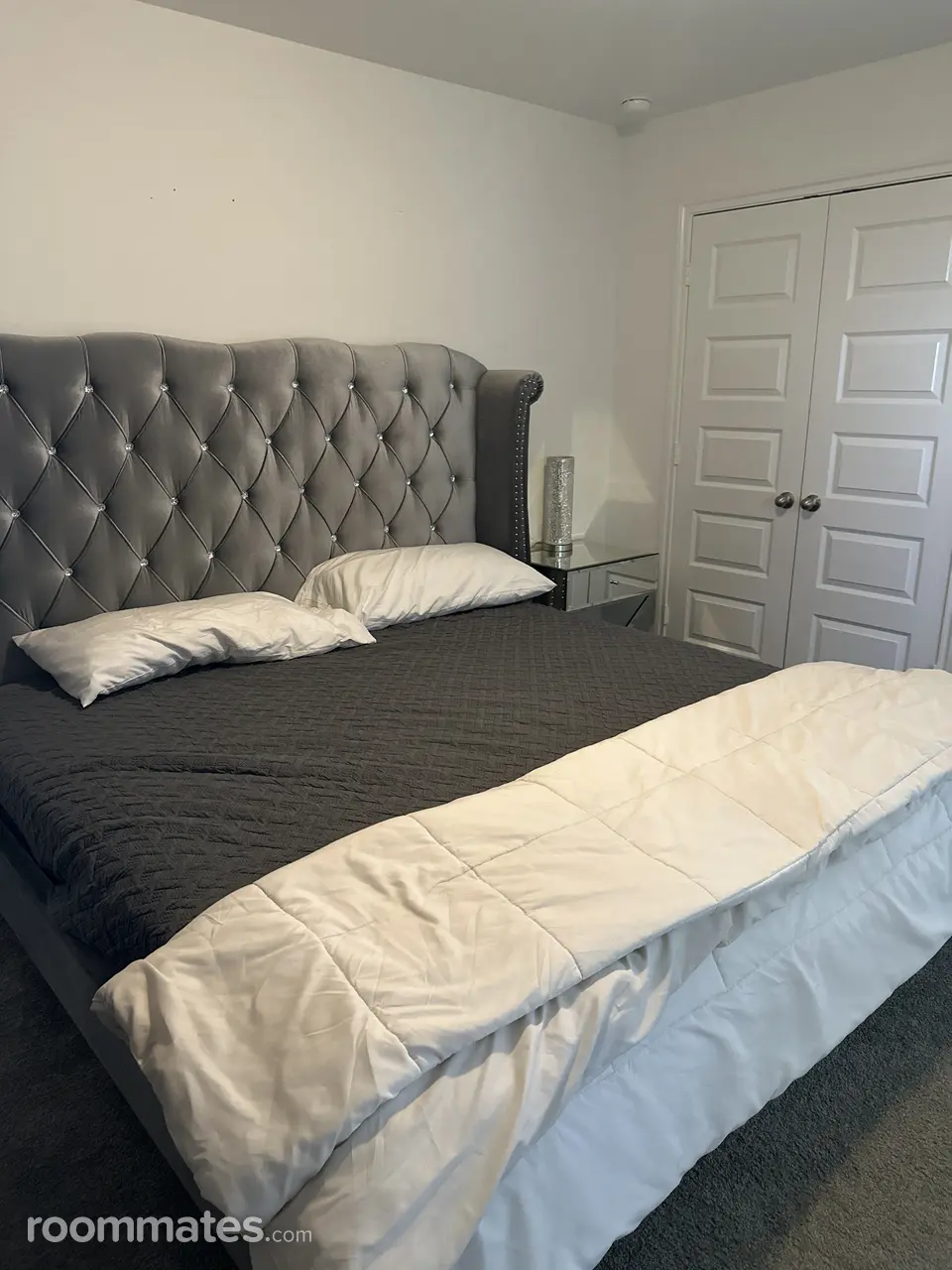 Profile photo 1 of 10