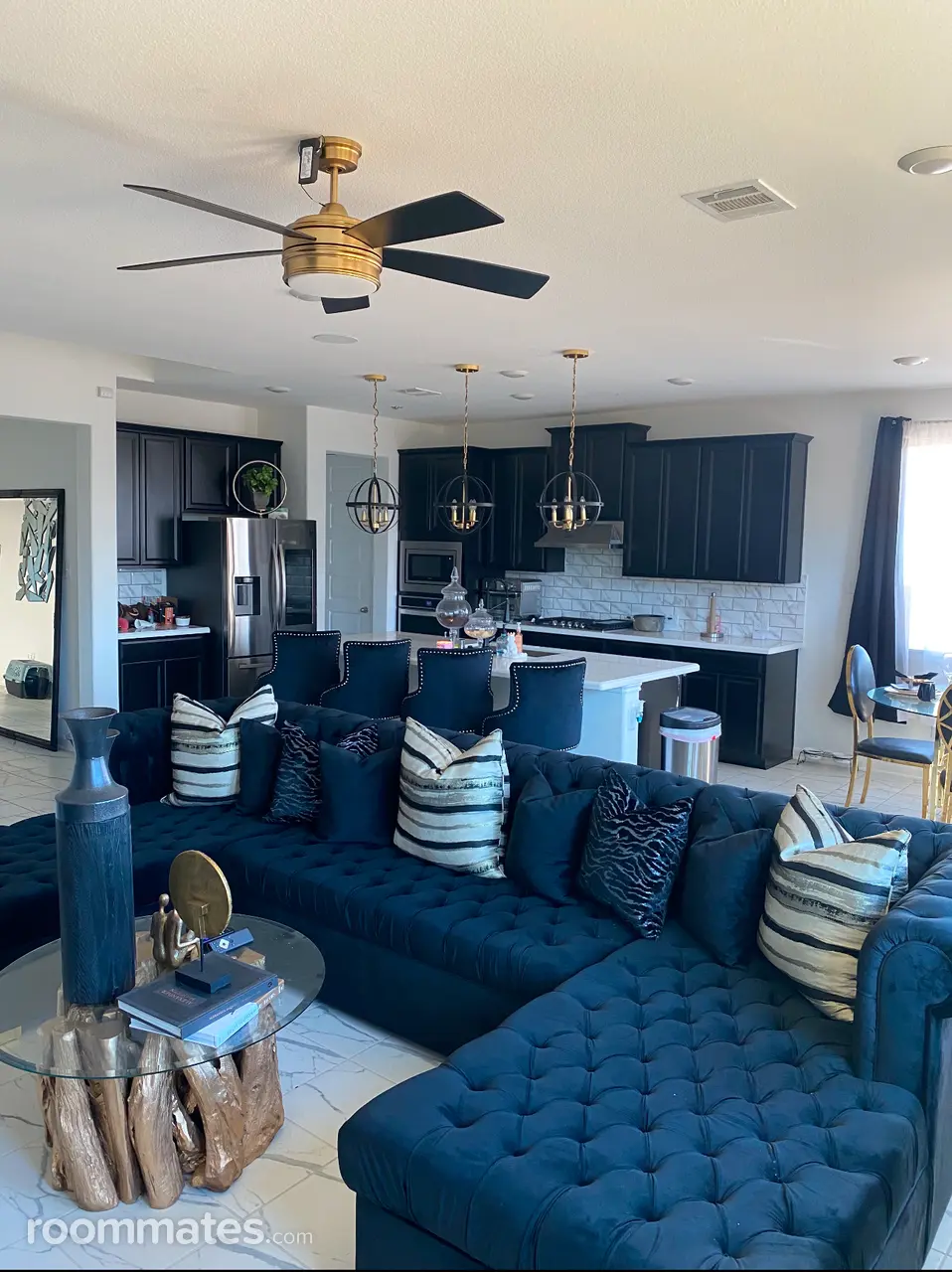 Profile photo 8 of 10