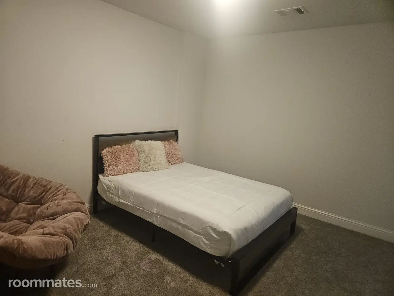 Profile photo 2 of 8