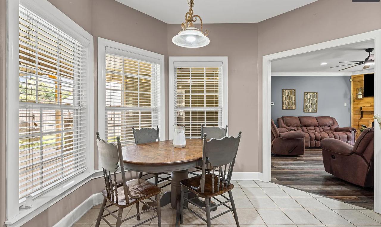 Profile photo 8 of 9