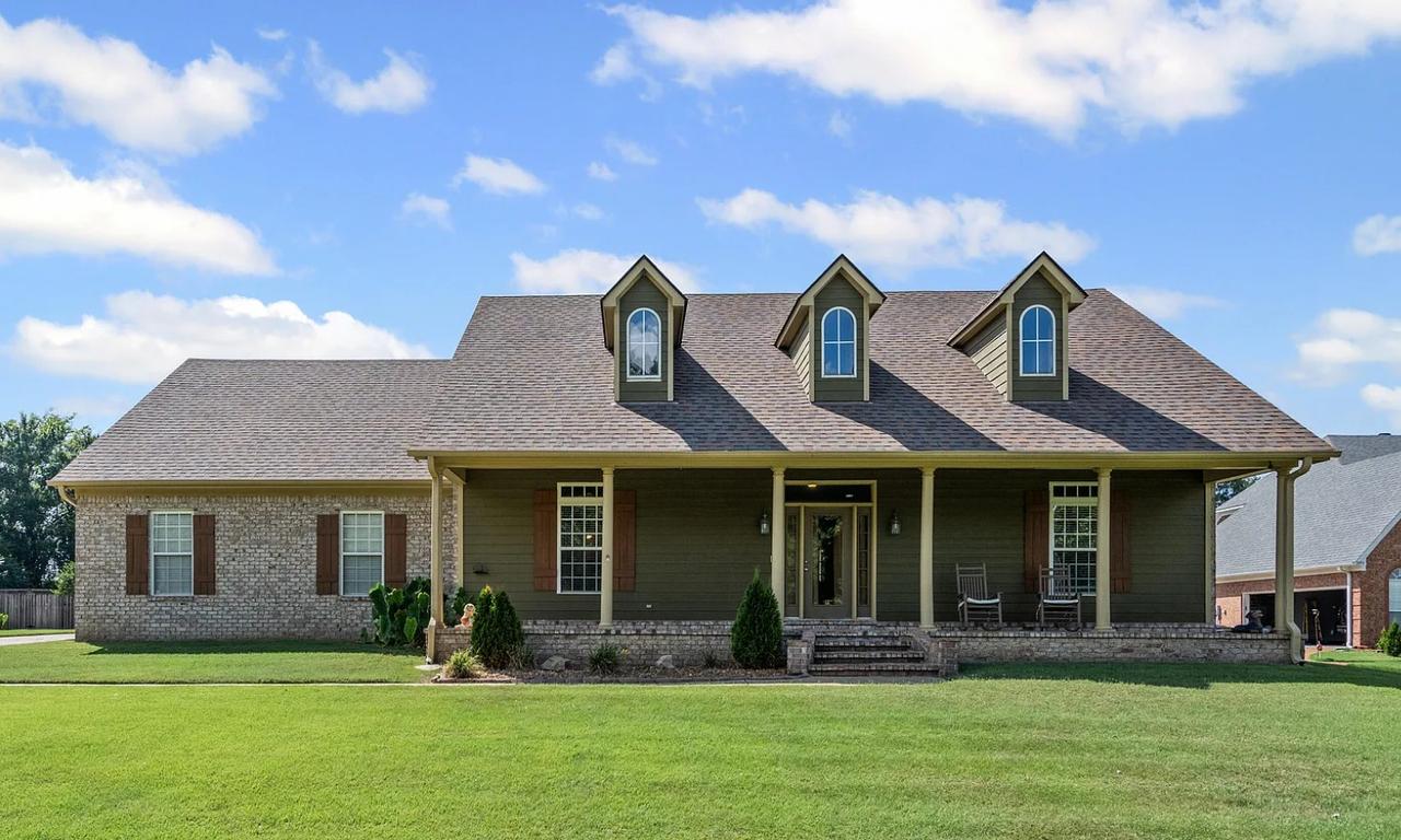 Profile photo 1 of 9