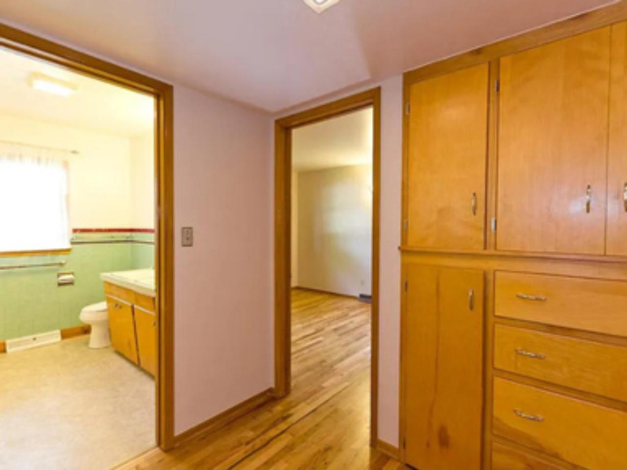 Profile photo 4 of 10