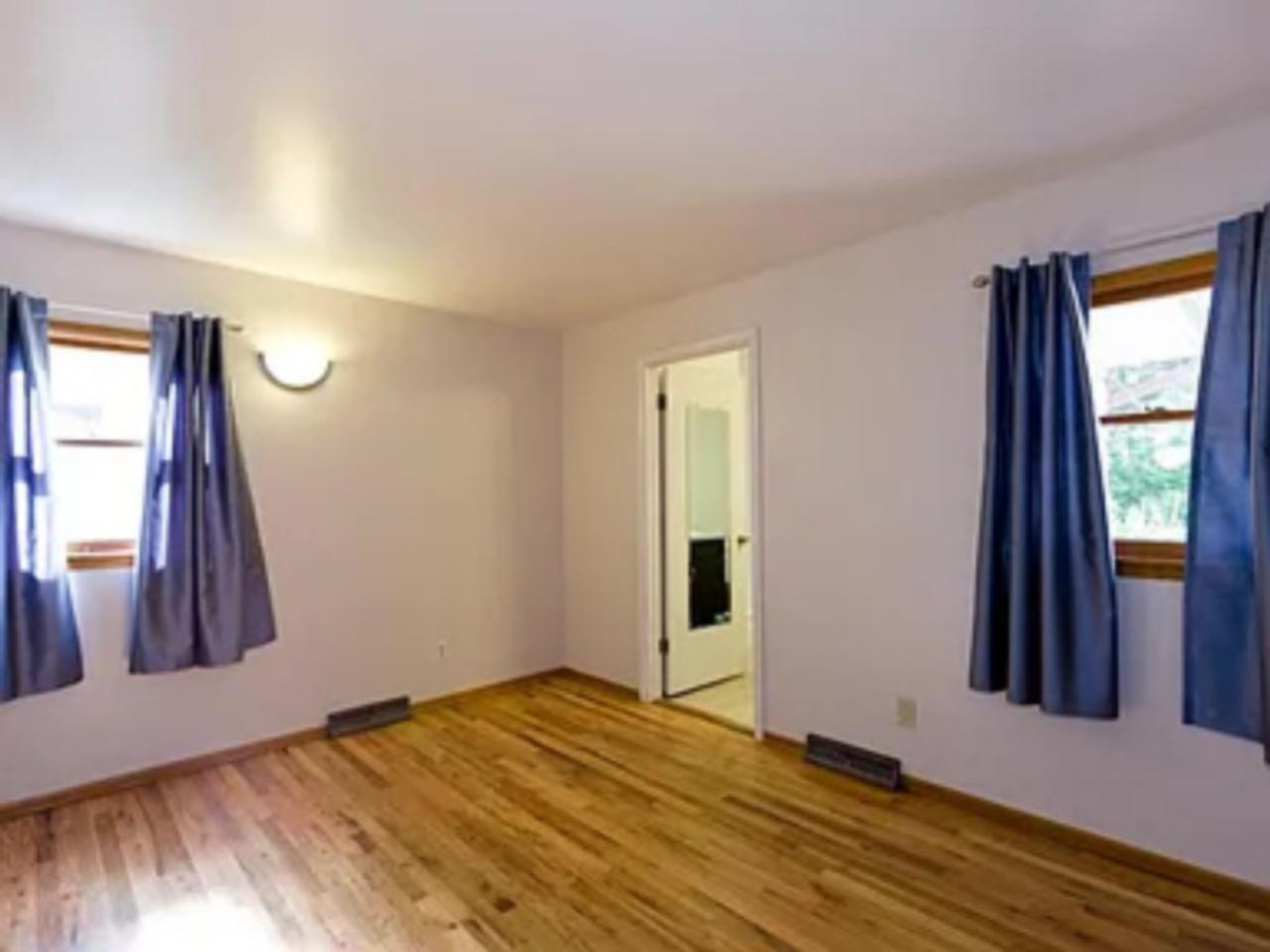 Profile photo 3 of 10