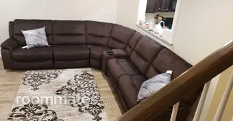 Room for rent in New Castle, DE $1250, townhouse