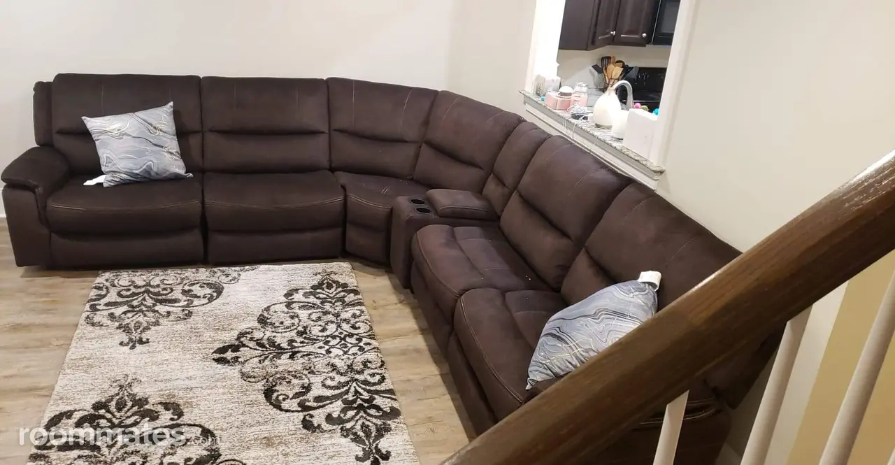 Profile photo 1 of 15